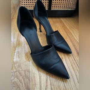 Vince Black D’Orsay Pumps